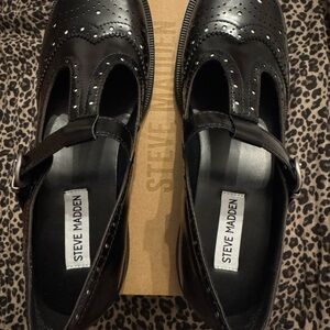 Steve Madden Black T-Strap Shoes Mary Jane style